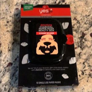 10 Yes to Tomatoes detoxifying charcoal mask